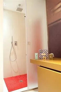 Face To Face House
