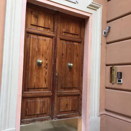 Bed & Breakfast Face To Face House 3*
